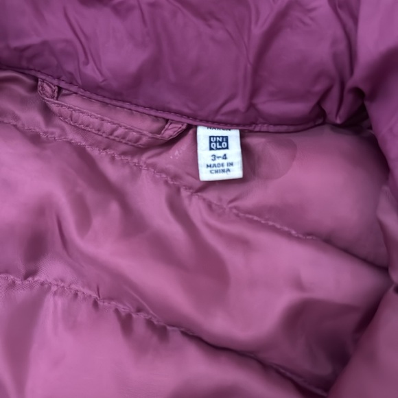Uniqlo Puffer for Kids - size 3-4 - Picture 3 of 3